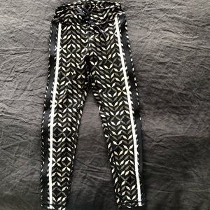 The Upside 3/4 Leggings / Compression tights